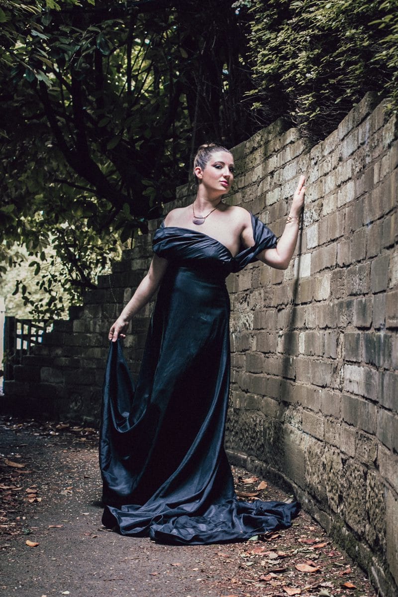 Mistress Evilyne